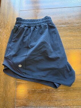 lululemon athletica Navy Athletic Shorts- Hotty Hot High Rise Lined 2.5”